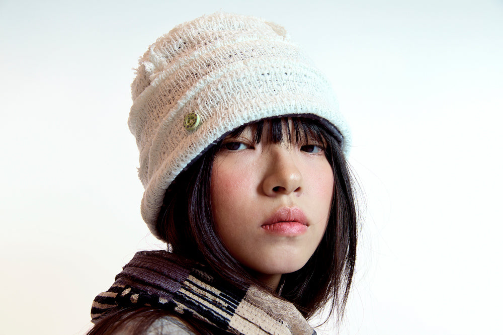 Coyseio - Rough Star Reversible Beanie (Ivory) product image 5 | TRAB K-Fashion Australia