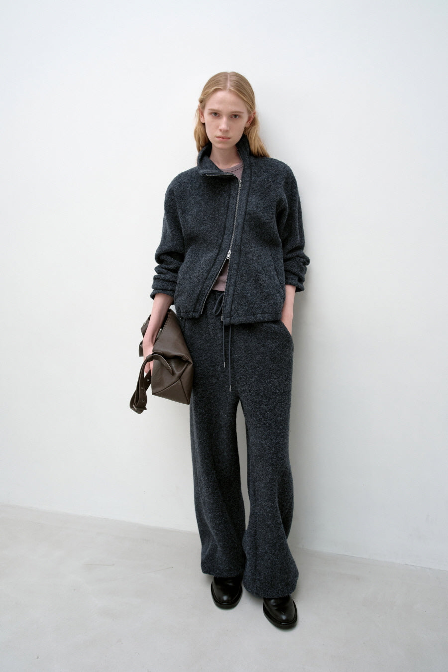 Insilence - Alpaca Wool Jersey Pants (Charcoal) product image 4 | TRAB K-Fashion Australia