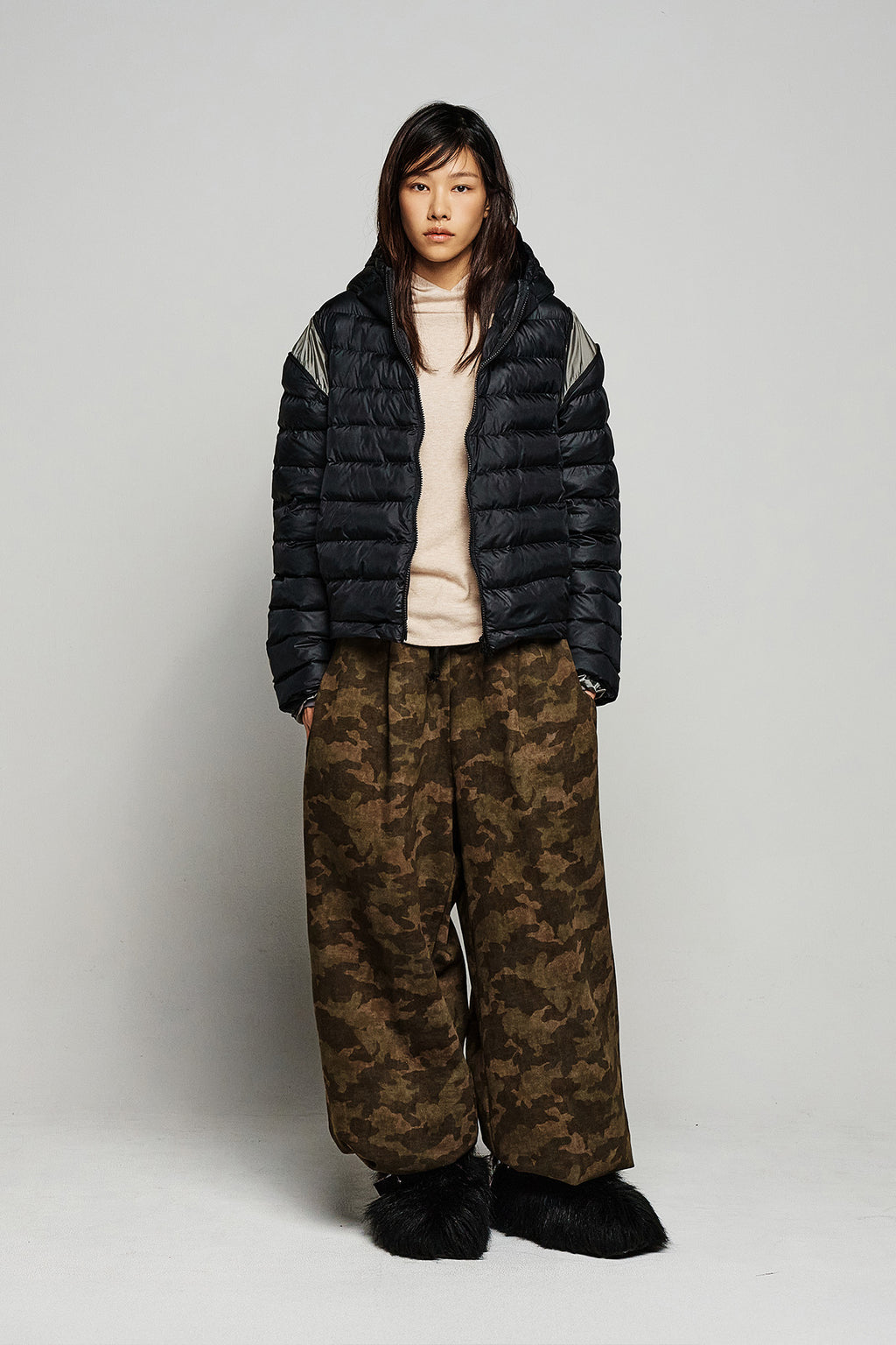 Deinet - Point Wellon Hooded Jacket (Black) product image 4 | TRAB K-Fashion Australia