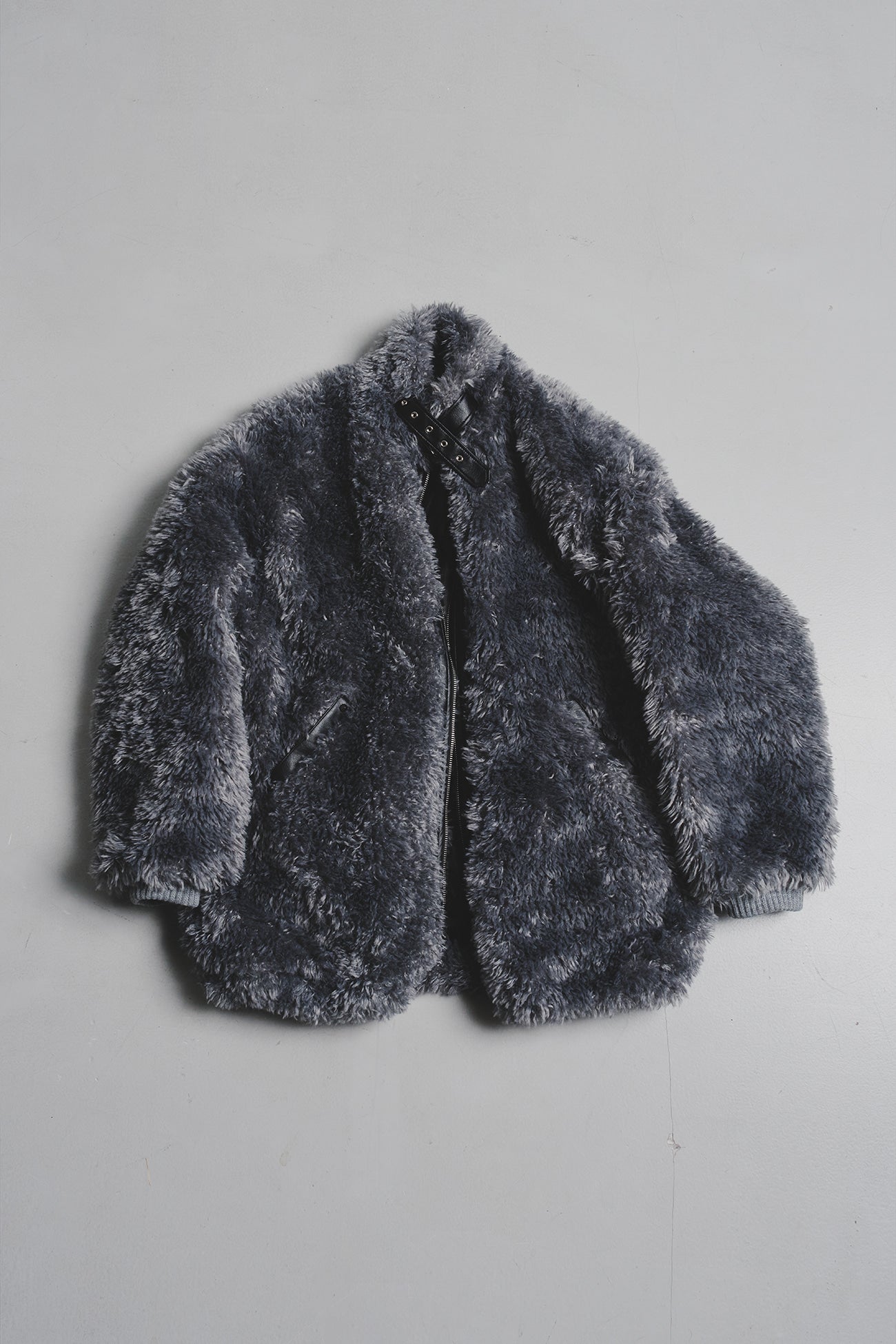 Deinet - Bizzo Point Faux Fur Jumper (Charcoal) product image 12 | TRAB K-Fashion Australia