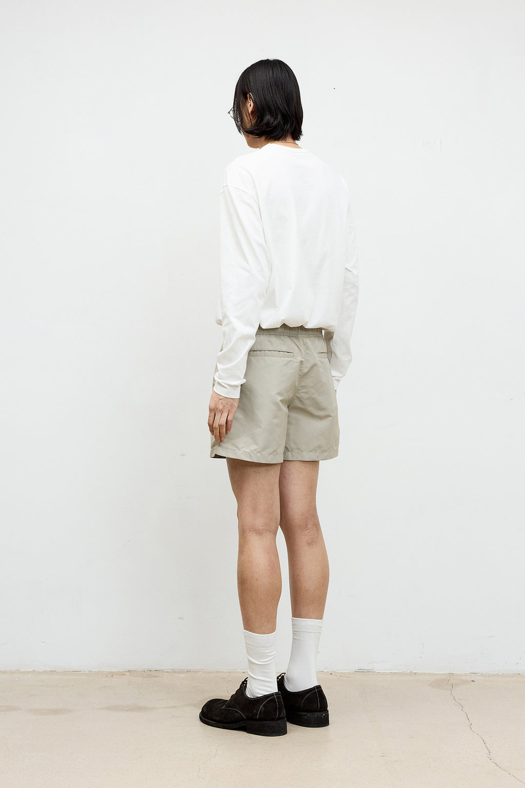 Coor - Lightweight Fingerhole Long Sleeve (White) product image 4 | TRAB K-Fashion Australia