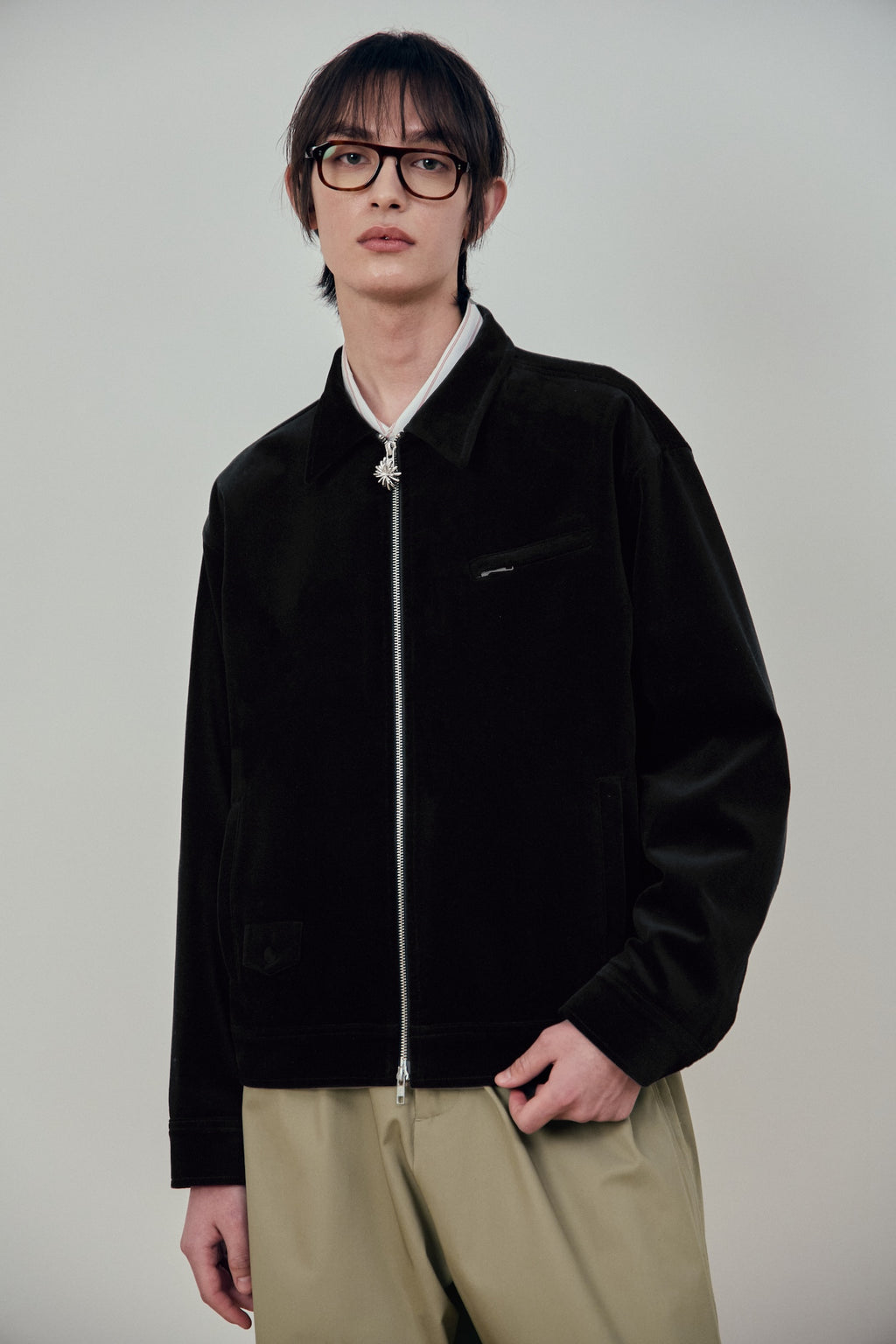 Stu - Velvet Zip Up Jacket Black (With Stamen (Brooch)) product image 12 | TRAB K-Fashion Australia