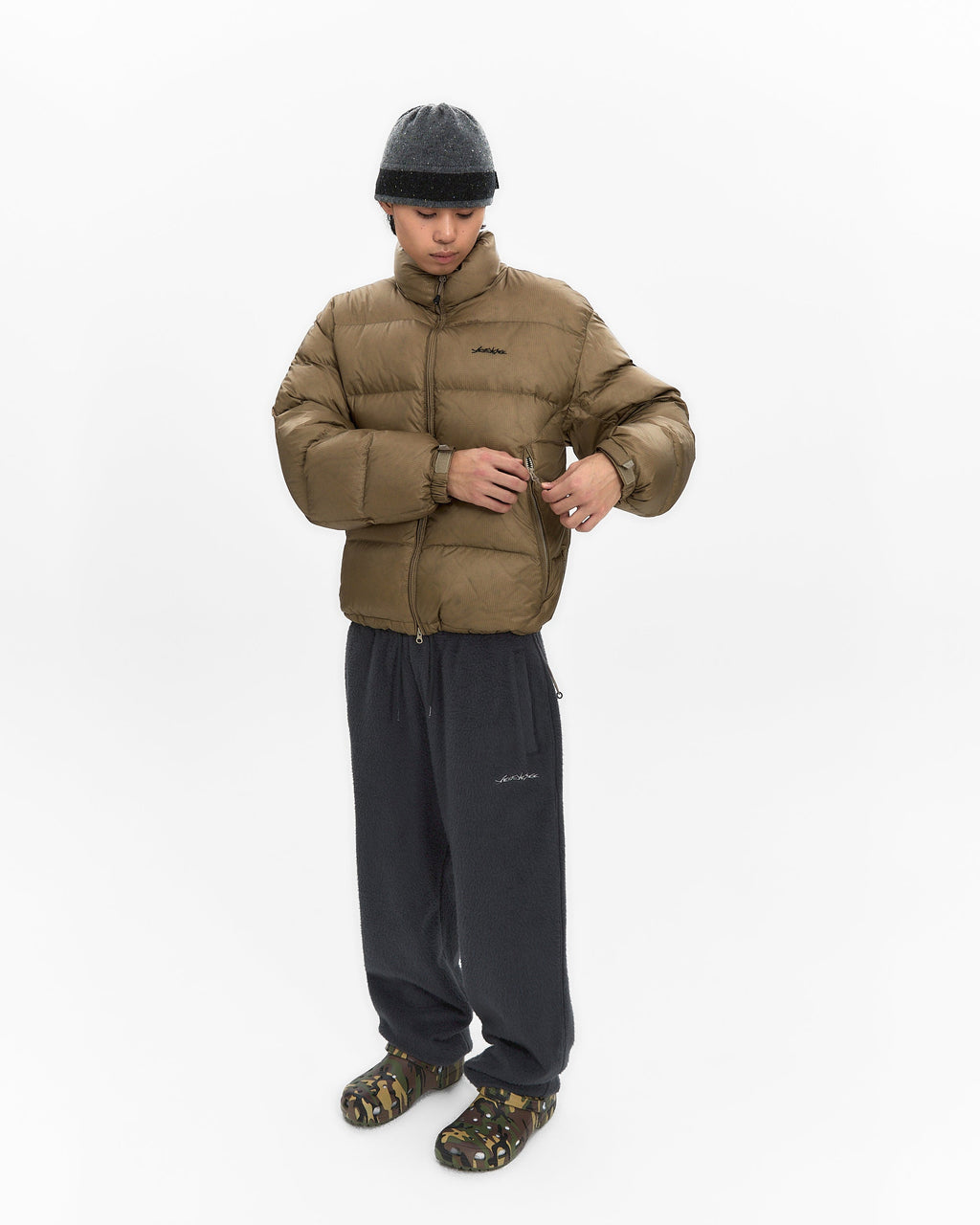 yeseyesee - Y.E.S Brushed Sweatpants (Charcoal) product image 8 | TRAB K-Fashion Australia