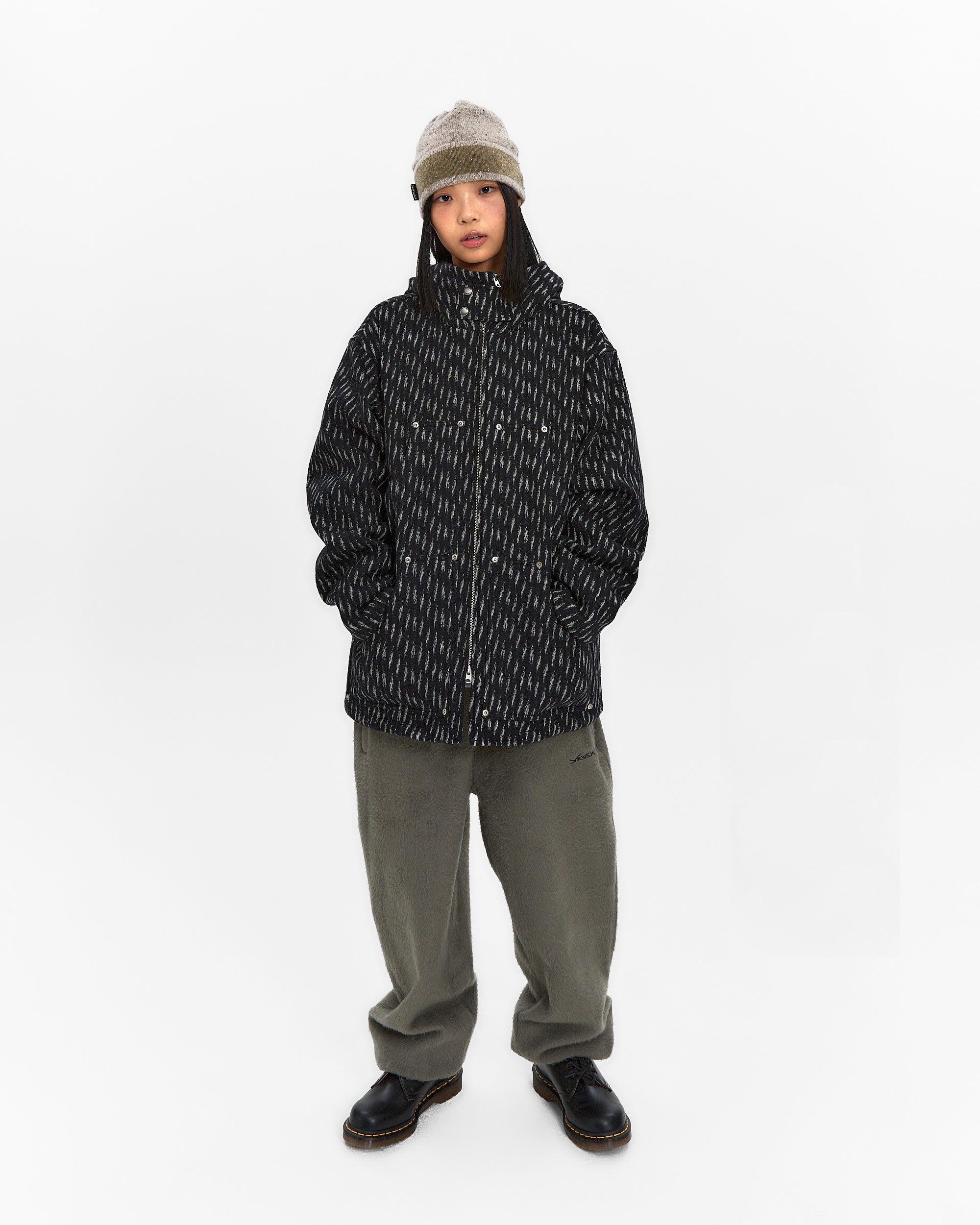 yeseyesee - Y.E.S Brushed Sweatpants (Khaki) product image 10 | TRAB K-Fashion Australia