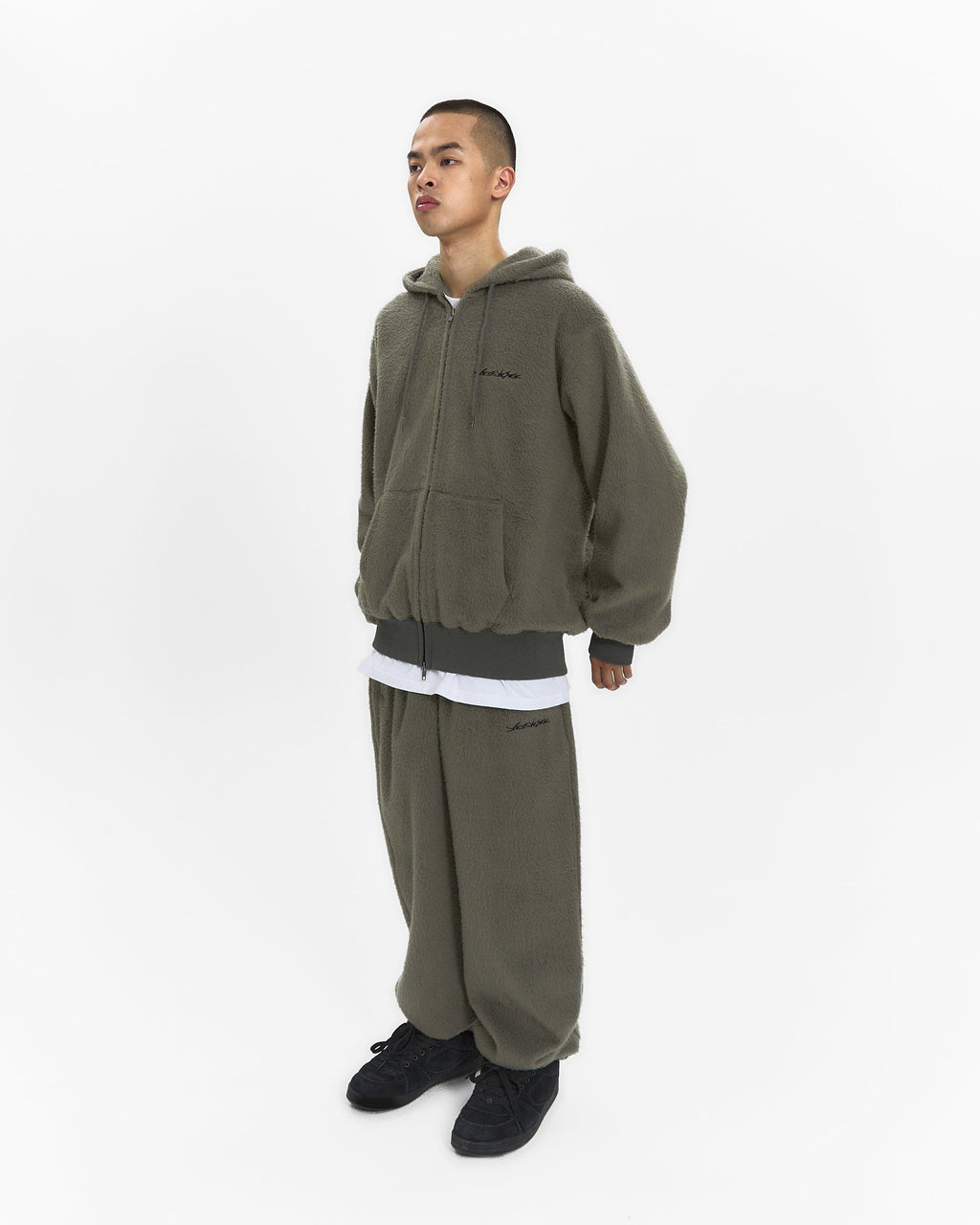 yeseyesee - Y.E.S Brushed Sweatpants (Khaki) product image 8 | TRAB K-Fashion Australia