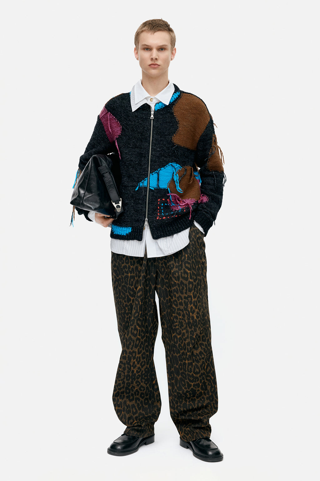 Andersson Bell - Unisex Intarisa Zip-Up Crewneck Sweater (Black) product image 2 | TRAB K-Fashion Australia