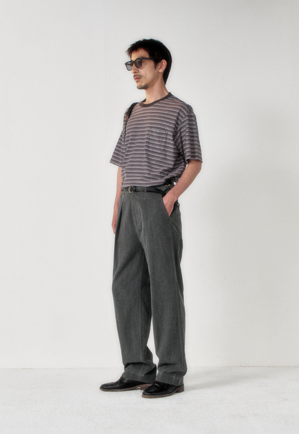 Art if acts - Linen Reverse One Tuck Pants (Charcoal) product image 2 | TRAB K-Fashion Australia