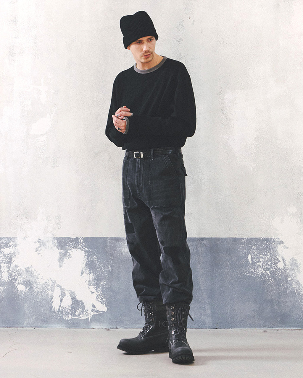 Eastlogue - Thumb Hole Ringer L.s T-shirts (Black & Charcoal) product image 4 | TRAB K-Fashion Australia