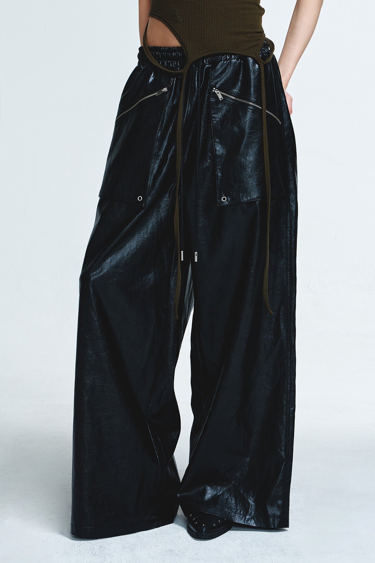Deinet - Pocket Point Faux Leather Pants (Black) product image 6 | TRAB K-Fashion Australia