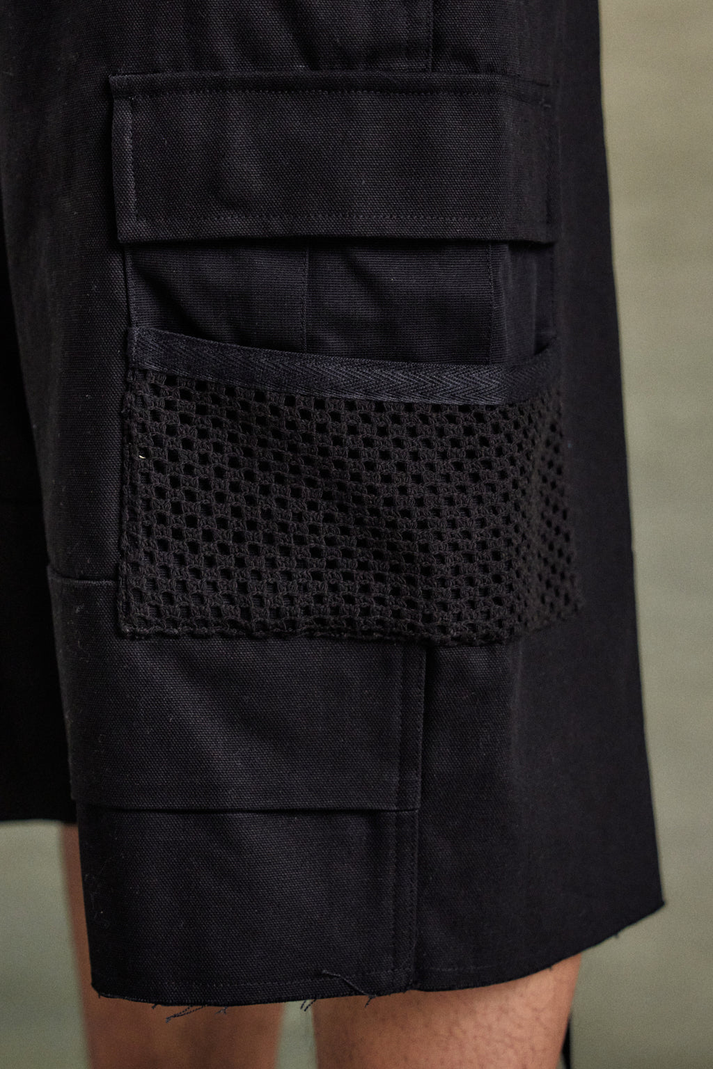 Andersson Bell - Depot Cotton Cargo Shorts (Black) product image 4 | TRAB K-Fashion Australia