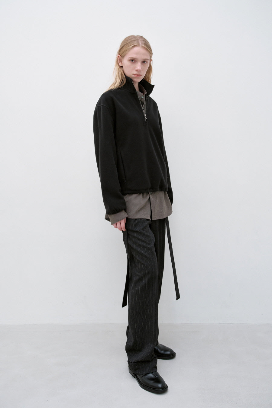 Insilence - Classic Fleece Quarter-Zip (Black) product image 4 | TRAB K-Fashion Australia
