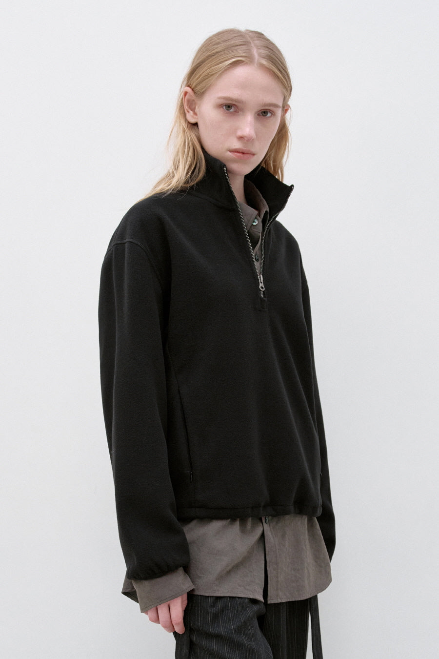 Insilence - Classic Fleece Quarter-Zip (Black) product image 2 | TRAB K-Fashion Australia