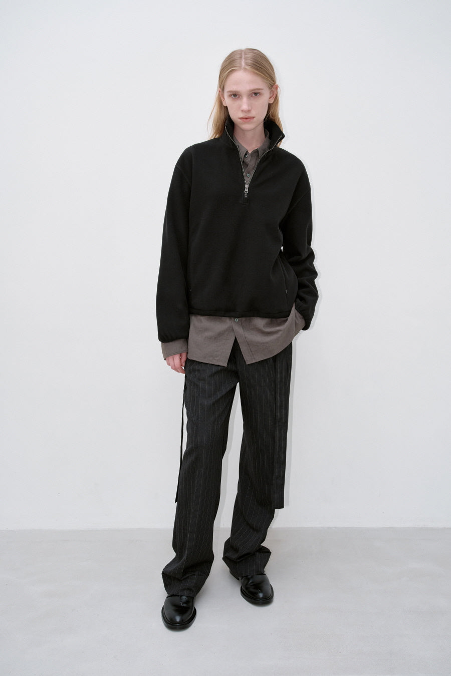 Insilence - Classic Fleece Quarter-Zip (Black) product image 3 | TRAB K-Fashion Australia