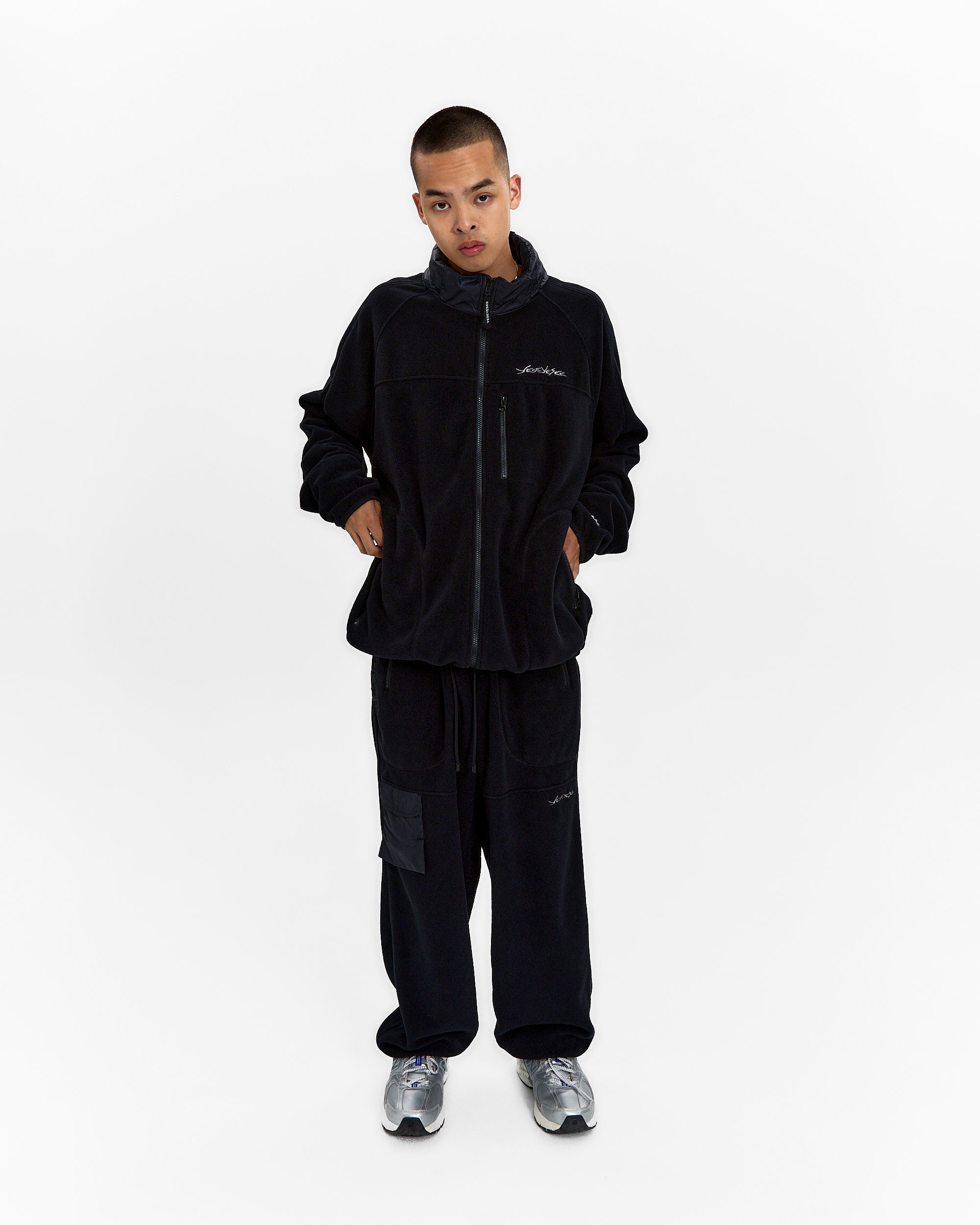 yeseyesee - Y.E.S Pocket Fleece Pants (Black) product image 7 | TRAB K-Fashion Australia