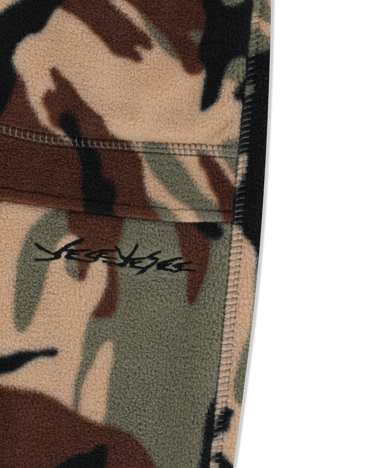 yeseyesee - Y.E.S Pocket Fleece Pants (Camo) product image 3 | TRAB K-Fashion Australia