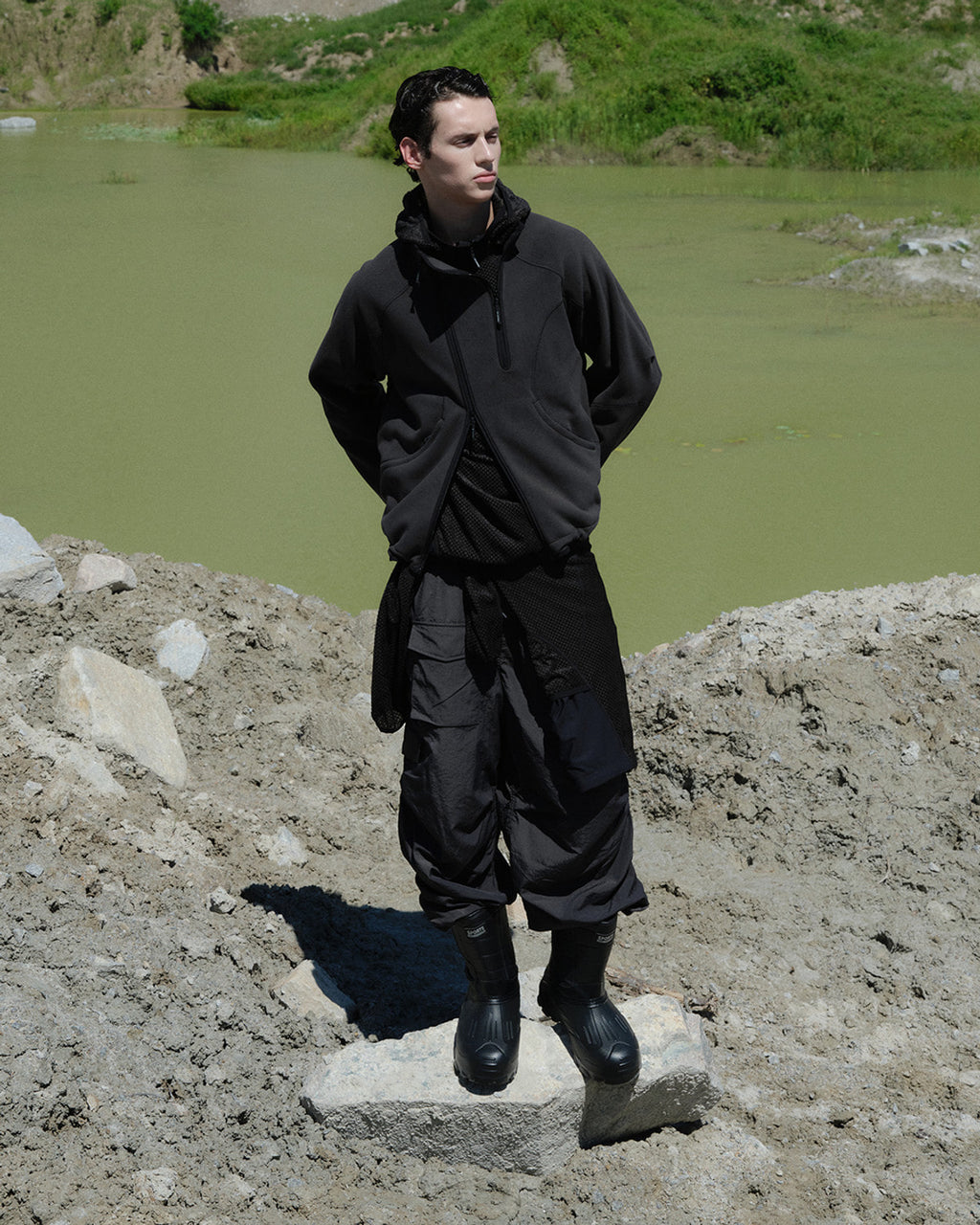 Eastlogue - Montane Waves Fleece Jacket (Black) product image 1 | TRAB K-Fashion Australia