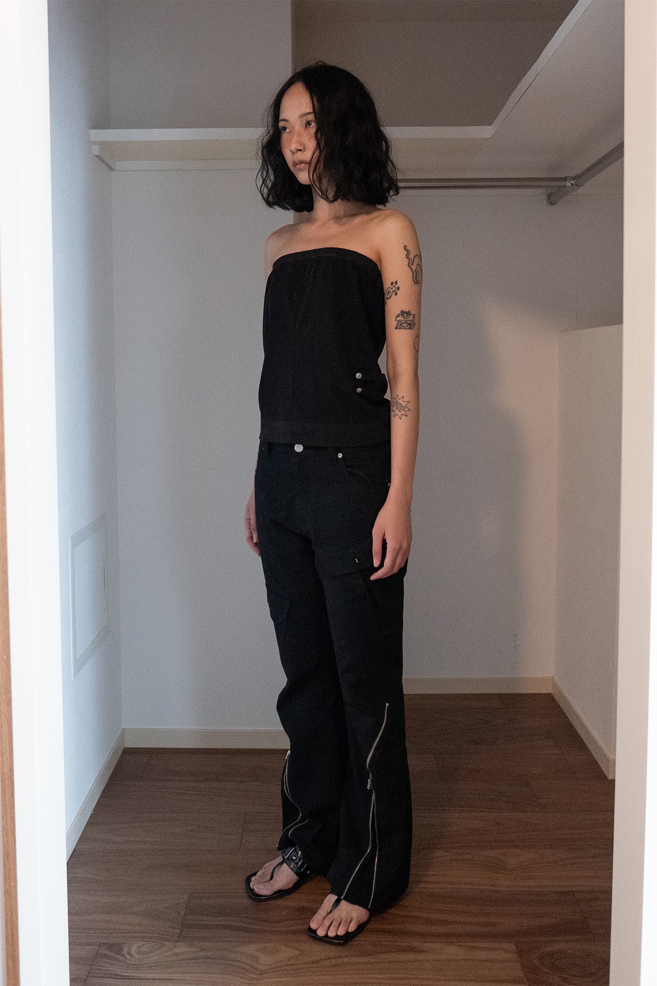 Deinet - Zipper Bootscut Cargo Pants (Black) product image 2 | TRAB K-Fashion Australia
