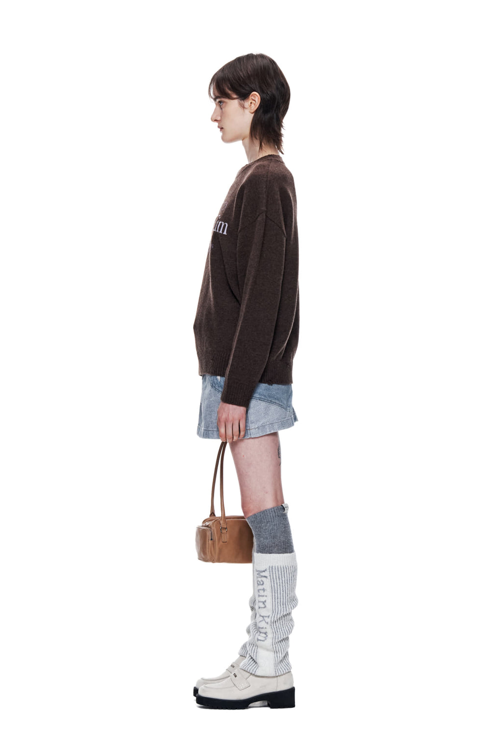 Matin Kim - Matin Sleeve Line Knit Pullover (Brown) product image 6 | TRAB K-Fashion Australia