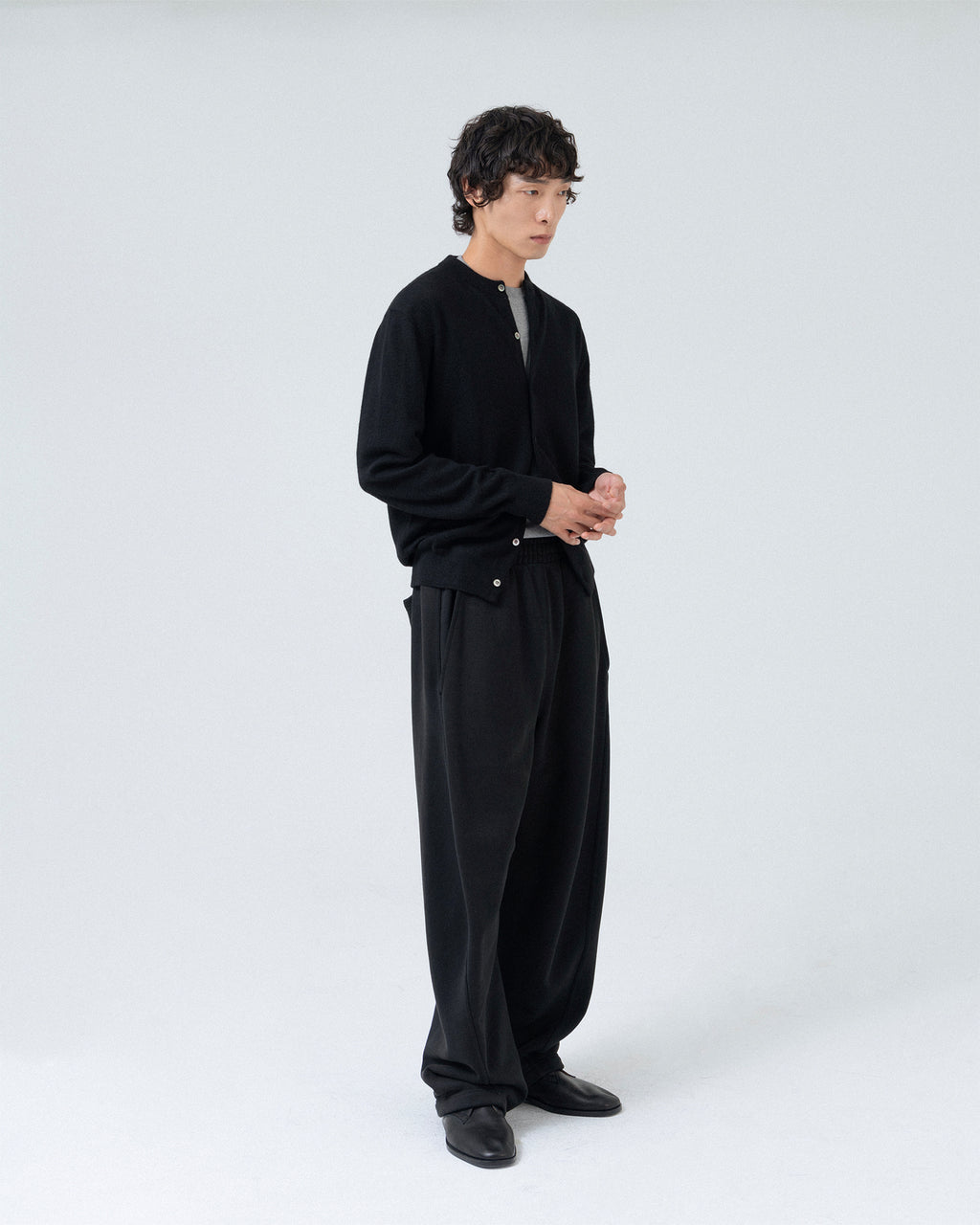 Brownyard - Round Cardigan (Black) product image 4 | TRAB K-Fashion Australia