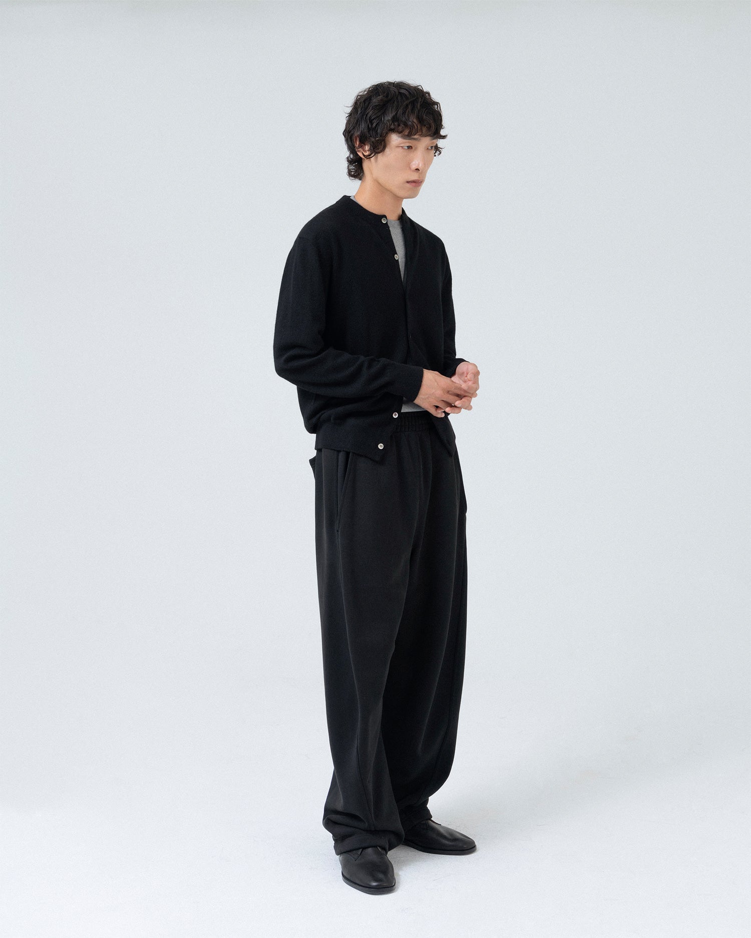 Brownyard - Round Cardigan (Black) product image 4 | TRAB K-Fashion Australia