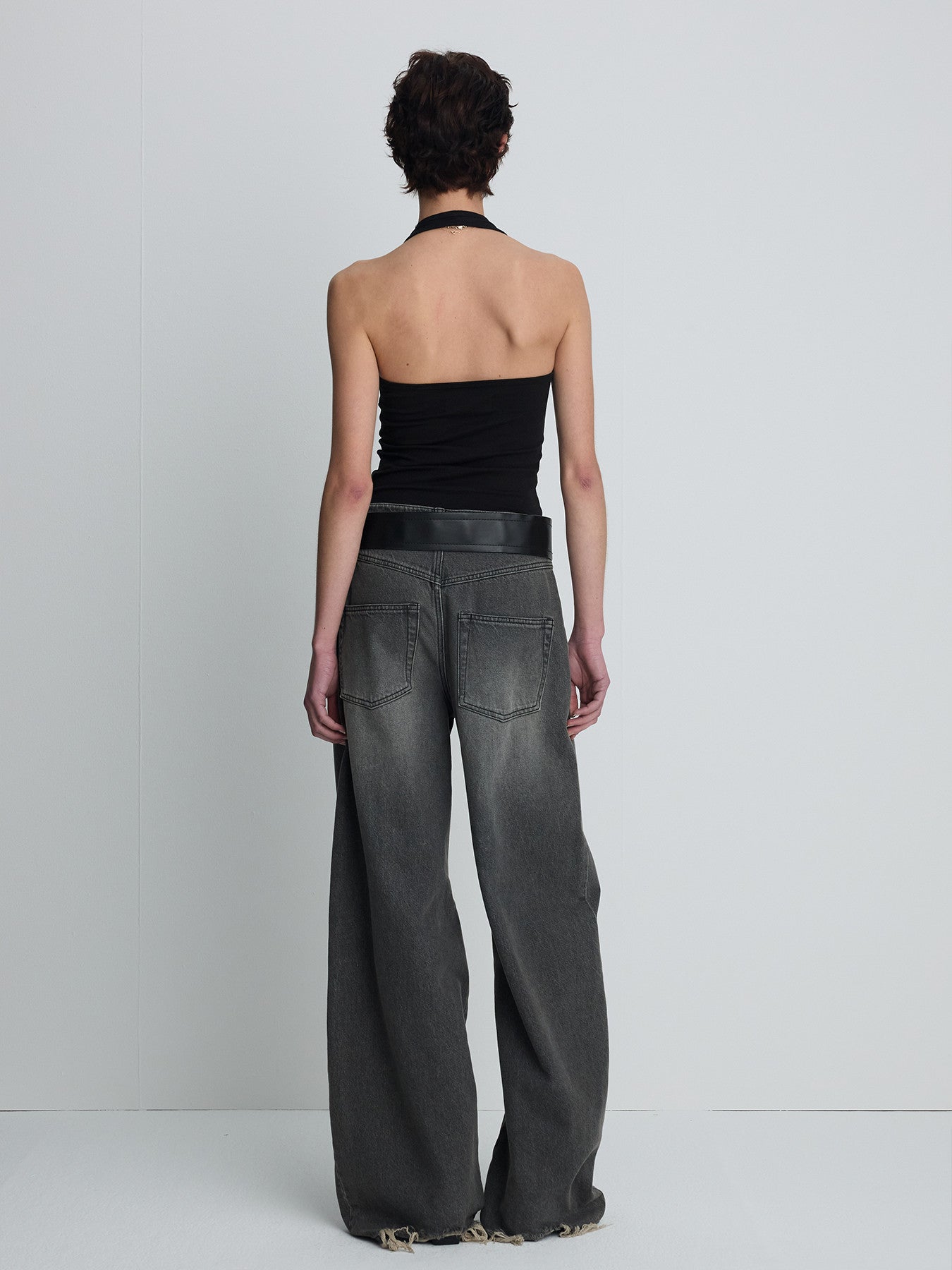 Tonywack - Halter-Neck Sleeveless Top (Black) product image 4 | TRAB K-Fashion Australia