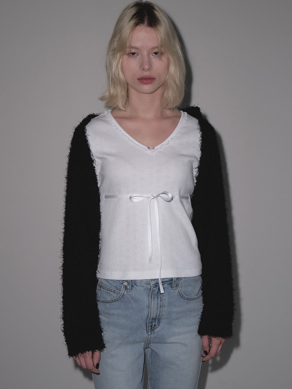 Margarin Fingers - Pom Pom Knit Bolero (Black) product image 1 | TRAB K-Fashion Australia