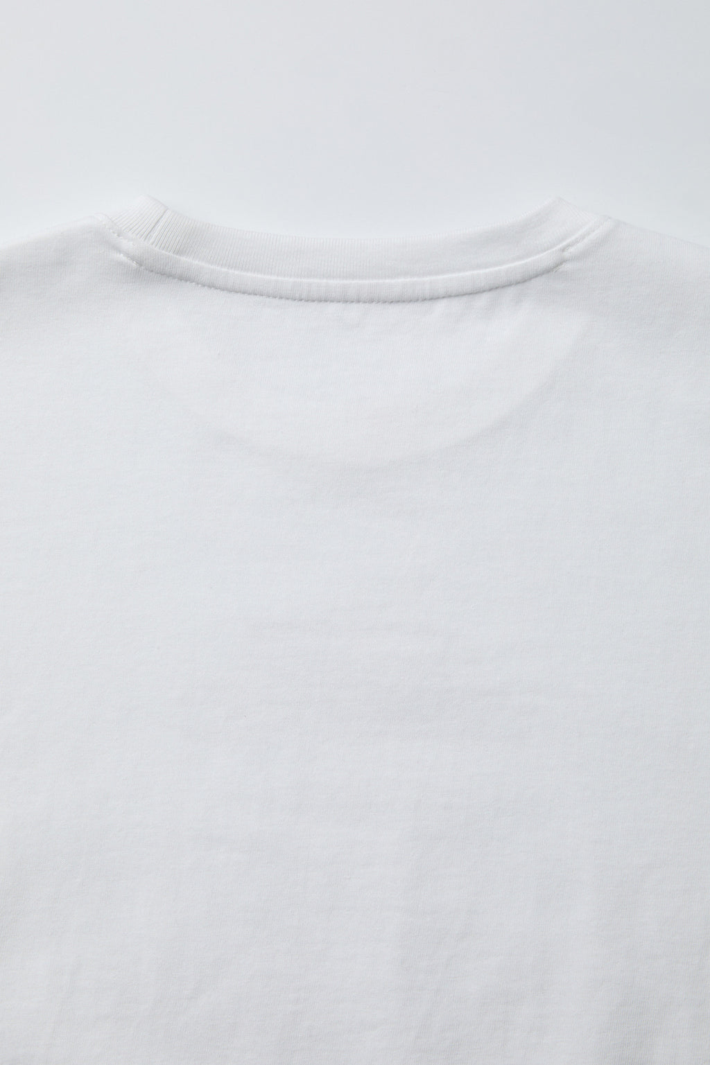Coor - Printed Crop T-Shirt (White) product image 6 | TRAB K-Fashion Australia