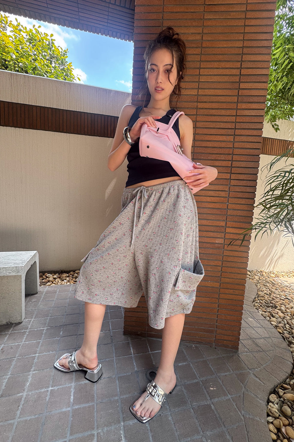 Deinet - Soft Waffle Flower Jersey Cargo Bermuda Pants (Melange Grey) product image 8 | TRAB K-Fashion Australia