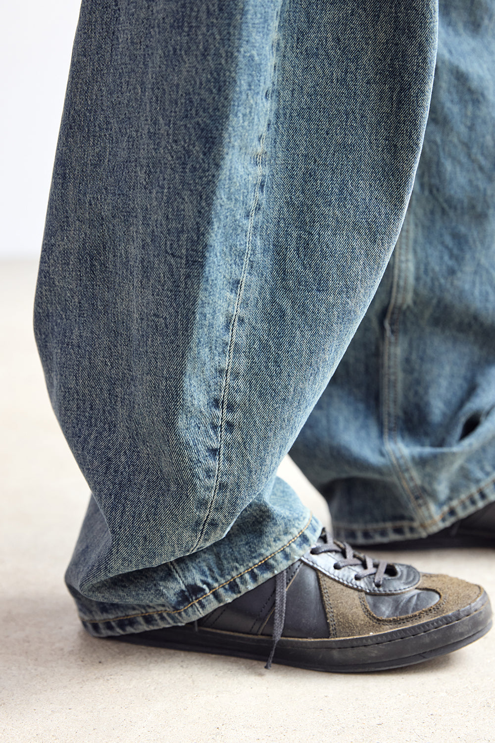 Hatchingroom - Curve Jeans Vintage (Blue) product image 11 | TRAB K-Fashion Australia