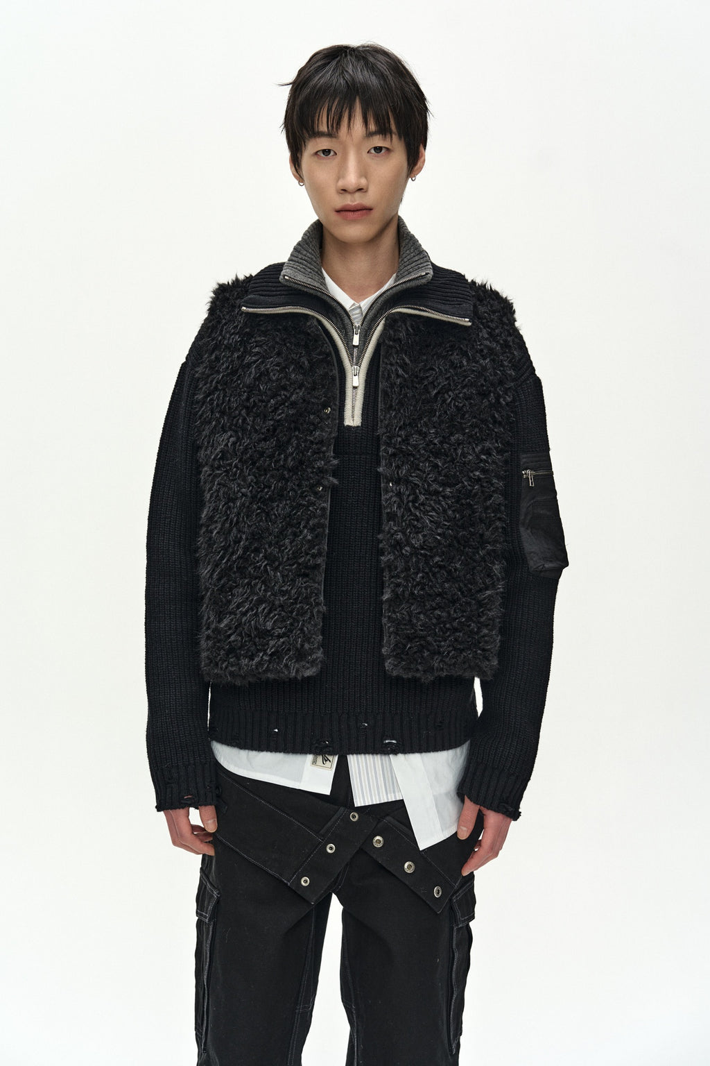 Andersson Bell - Unisex Reversible Collarless Fur Vest (Black) product image 7 | TRAB K-Fashion Australia