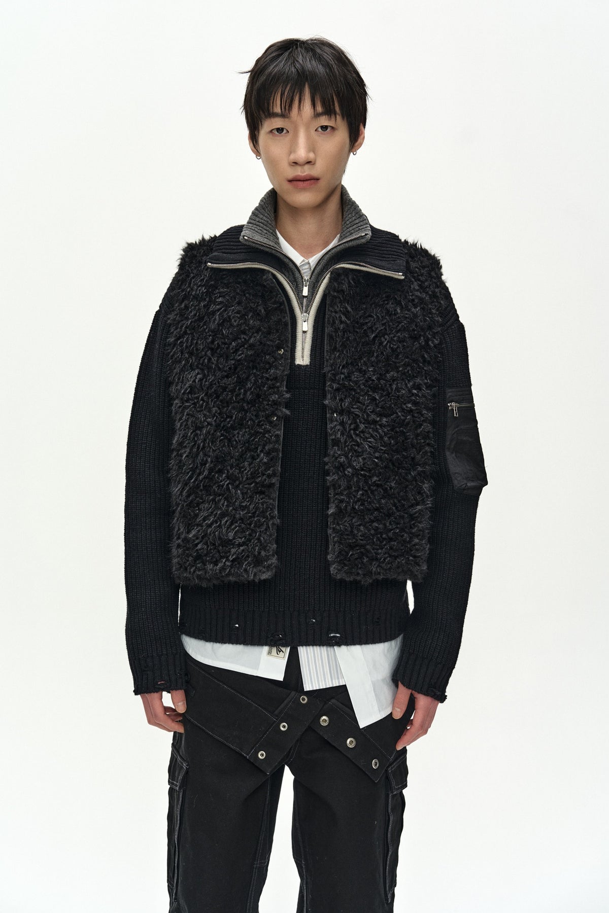 Andersson Bell - Unisex Reversible Collarless Fur Vest (Black) product image 7 | TRAB K-Fashion Australia