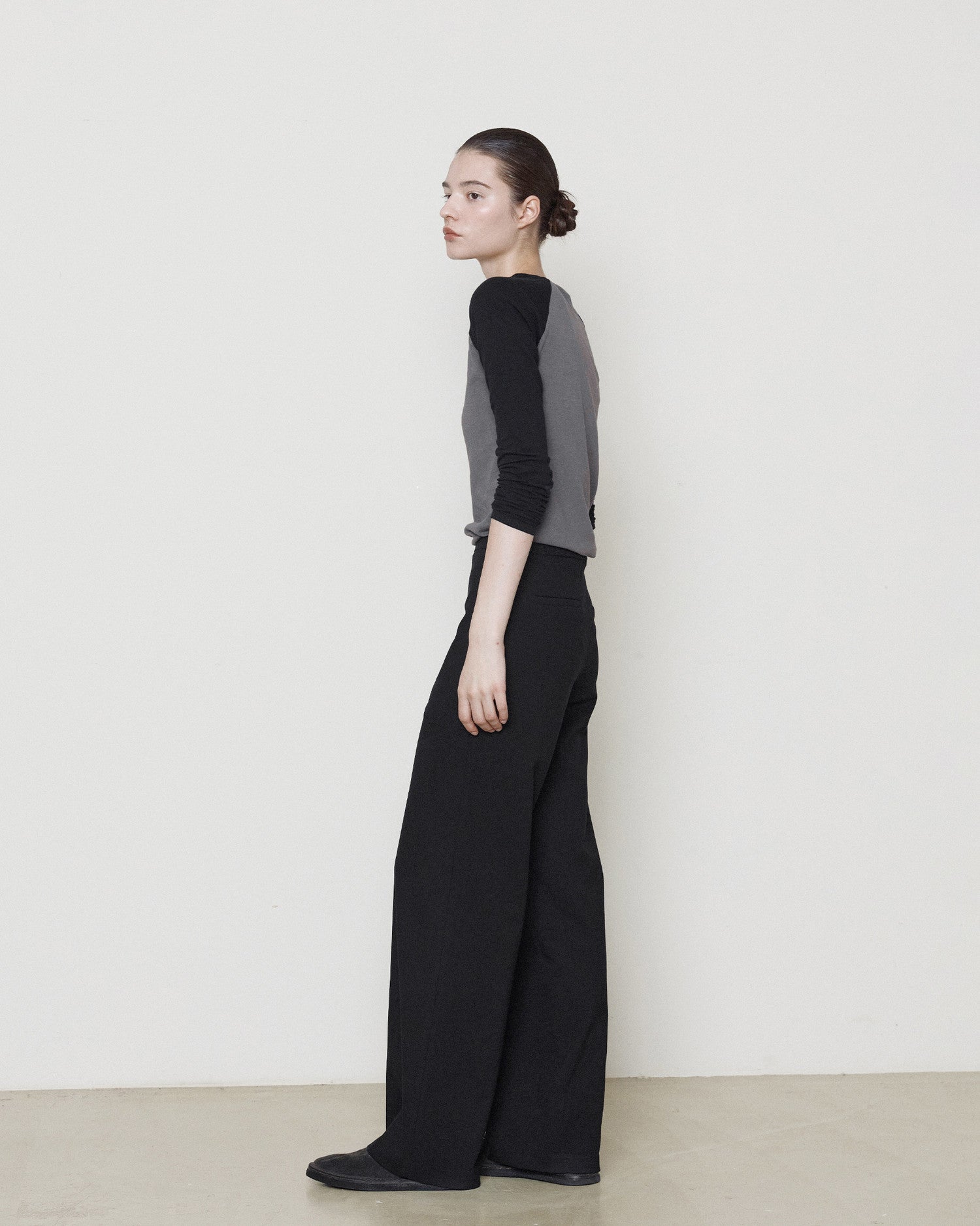 Brownyard - Wool Easy Pants (Black) product image 2 | TRAB K-Fashion Australia