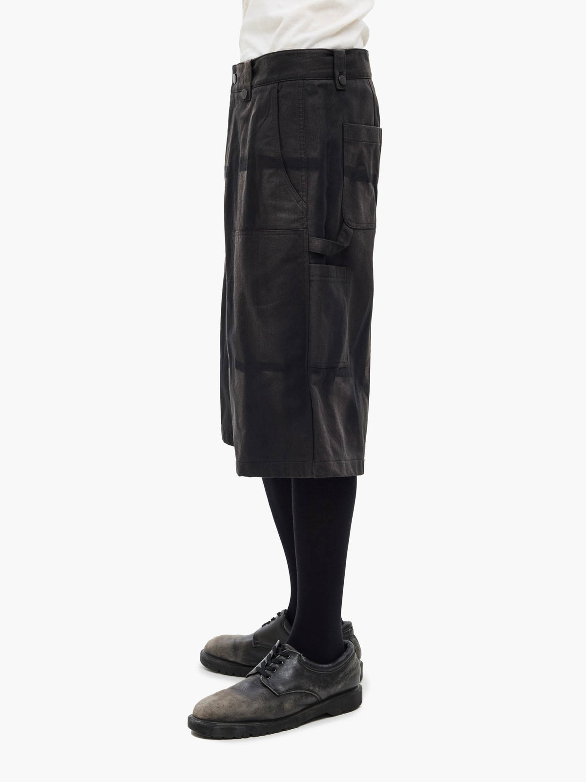 Jiyong Kim - Sun-Bleached Work Half Trousers (Black) product image 6 | TRAB K-Fashion Australia