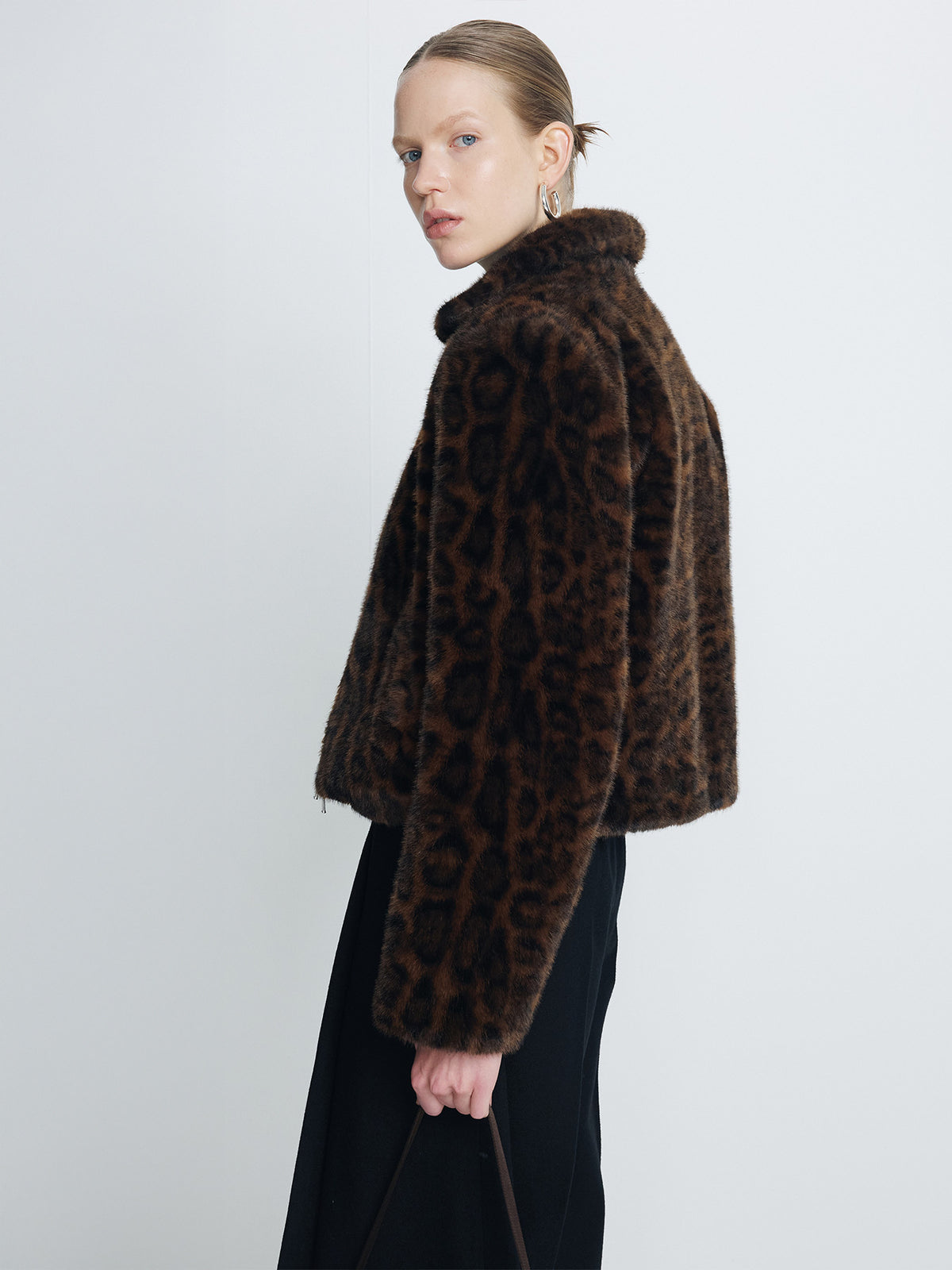 Tonywack - Leopard Faux Fur Zippered Jacket (Brown Leopard Print) product image 5 | TRAB K-Fashion Australia