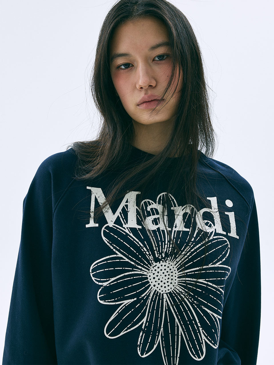 Mardi Mercredi - Sweatshirt Raglan Flowermardi Cracked (Navy Ivory) product image 1 | TRAB K-Fashion Australia