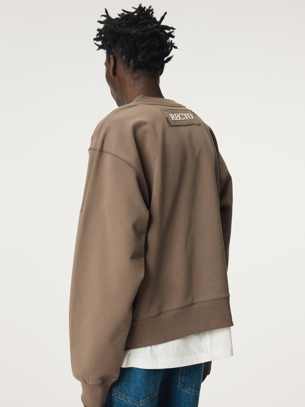 Recto - Back Logo V-Neck Sweatshirt (Sepia) product image 6 | TRAB K-Fashion Australia