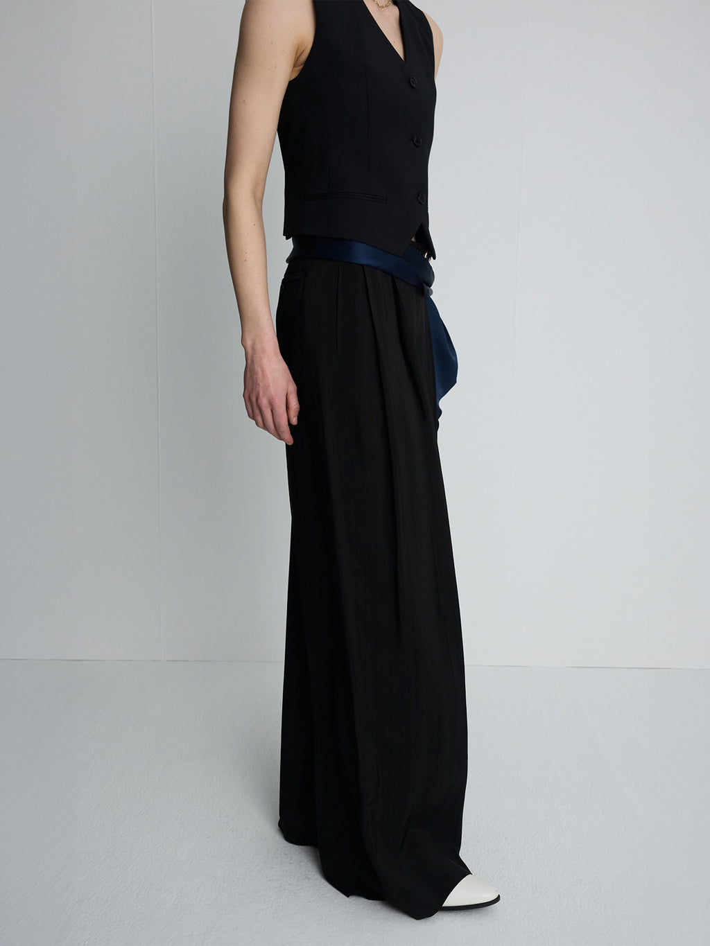 Tonywack - Wool Tailored Vest (Black) product image 8 | TRAB K-Fashion Australia