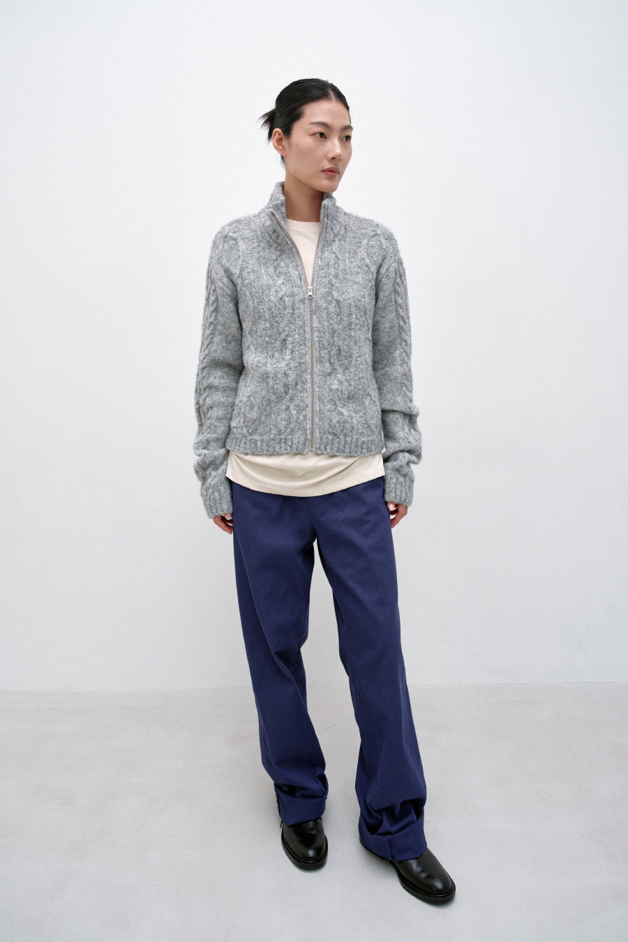Insilence - Twist Half Zip-up Knit (Light Grey) product image 4 | TRAB K-Fashion Australia