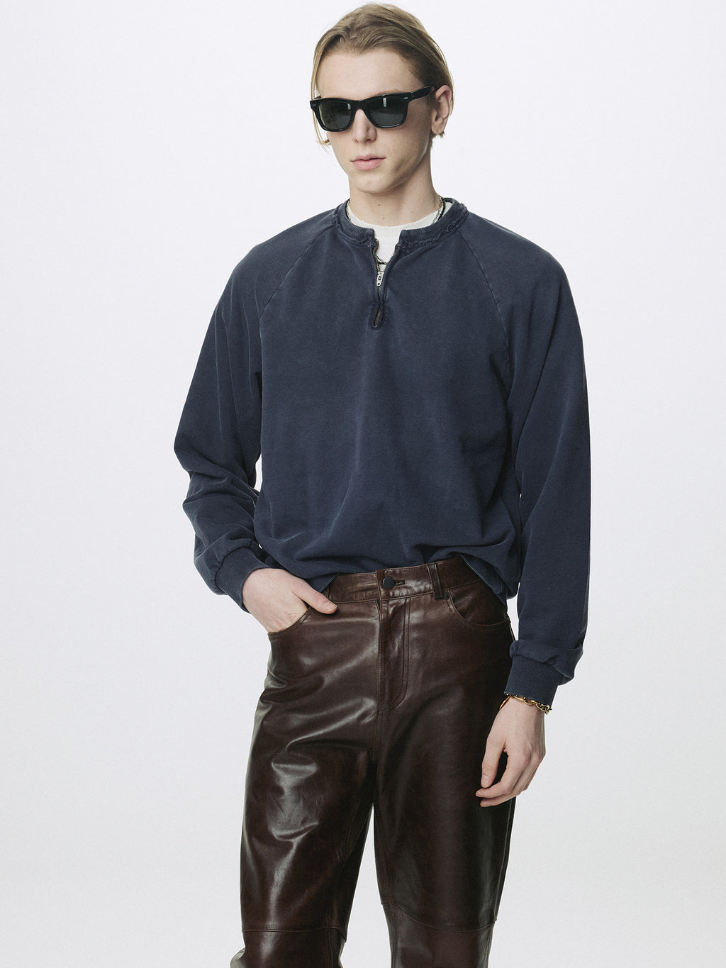 Tonywack - Garment Dyed Zip Sweatshirt (Faded Navy) product image 4 | TRAB K-Fashion Australia