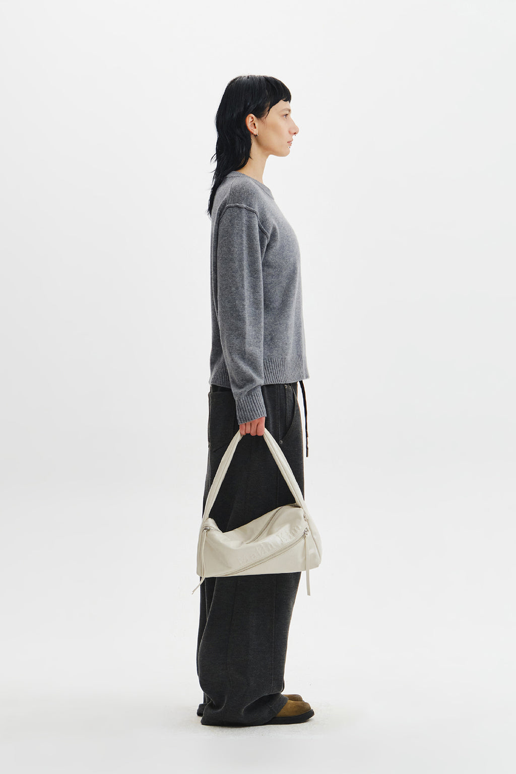 Matin Kim - Padded Diagonal Zipper Bag (Ivory) product image 6 | TRAB K-Fashion Australia