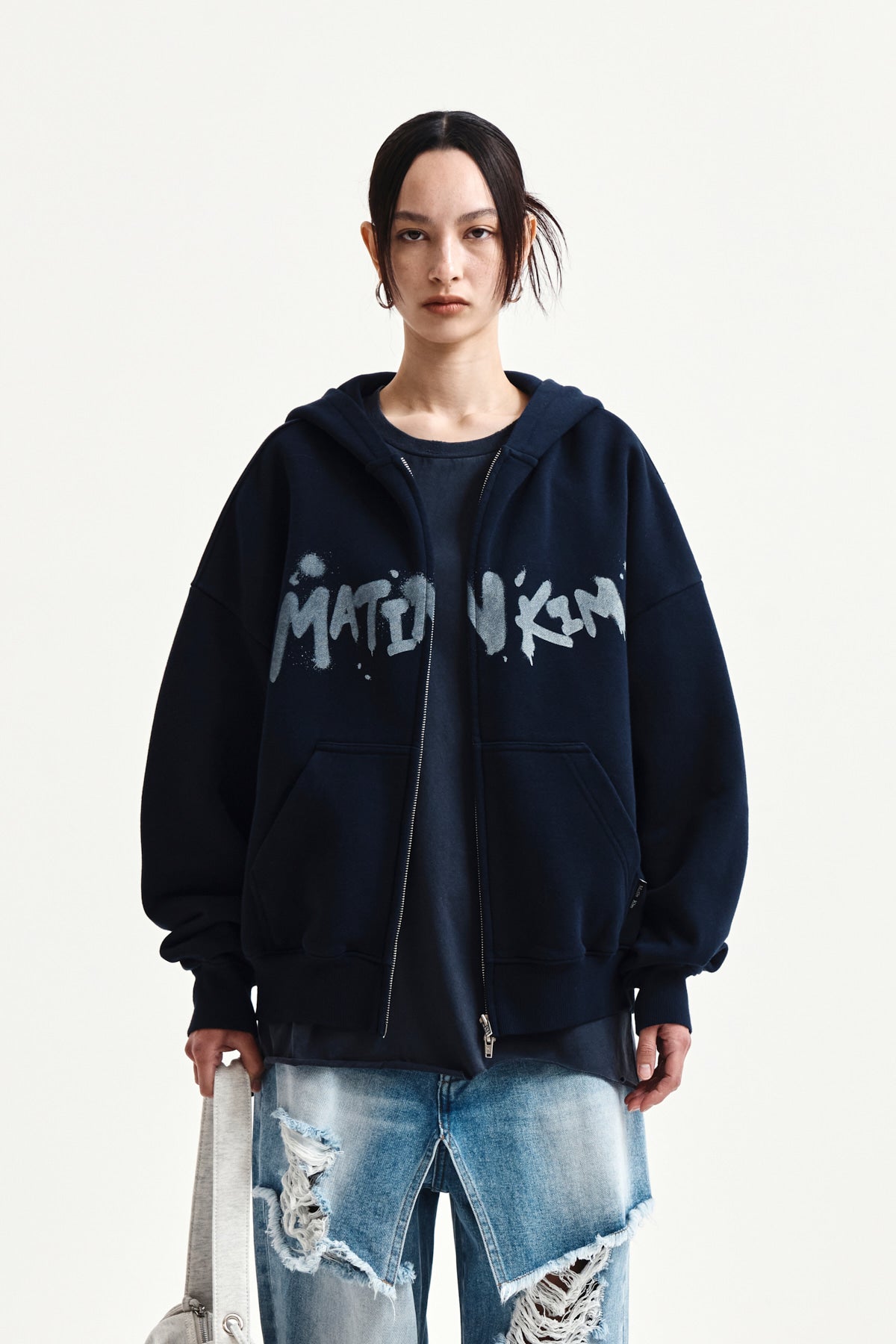 トップス MATIN KIM GRAFFITI LOGO HOODY ZIP UP Matin Kim - Graffiti Logo Hoody Zip Up (Navy) | TRAB K-Fashion Aust