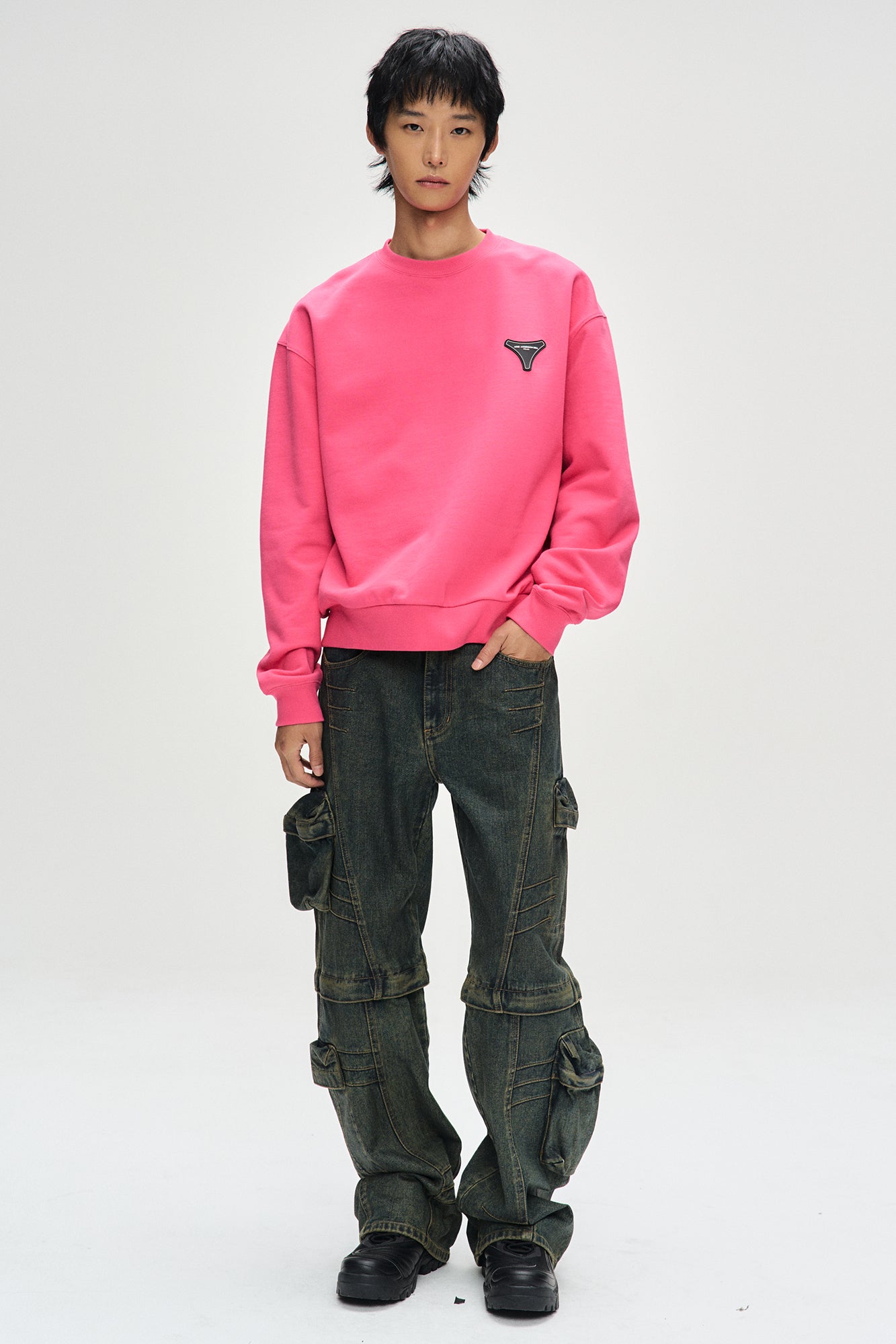 Andersson Bell - Unisex Stool Patch Logo Sweatshirts (Pink) product image 5 | TRAB K-Fashion Australia