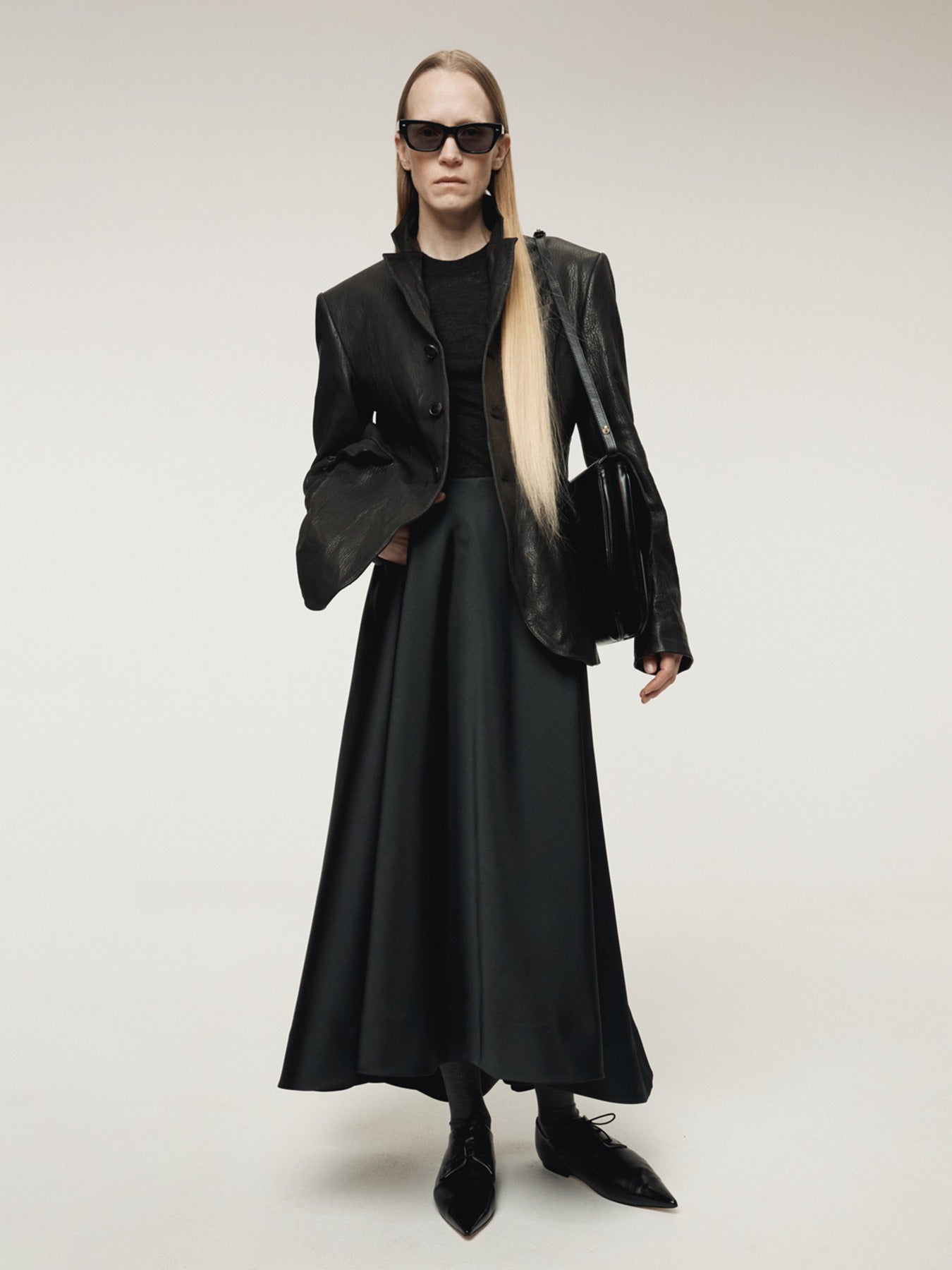 Recto - Circle Flare Skirt (Black) product image 1 | TRAB K-Fashion Australia