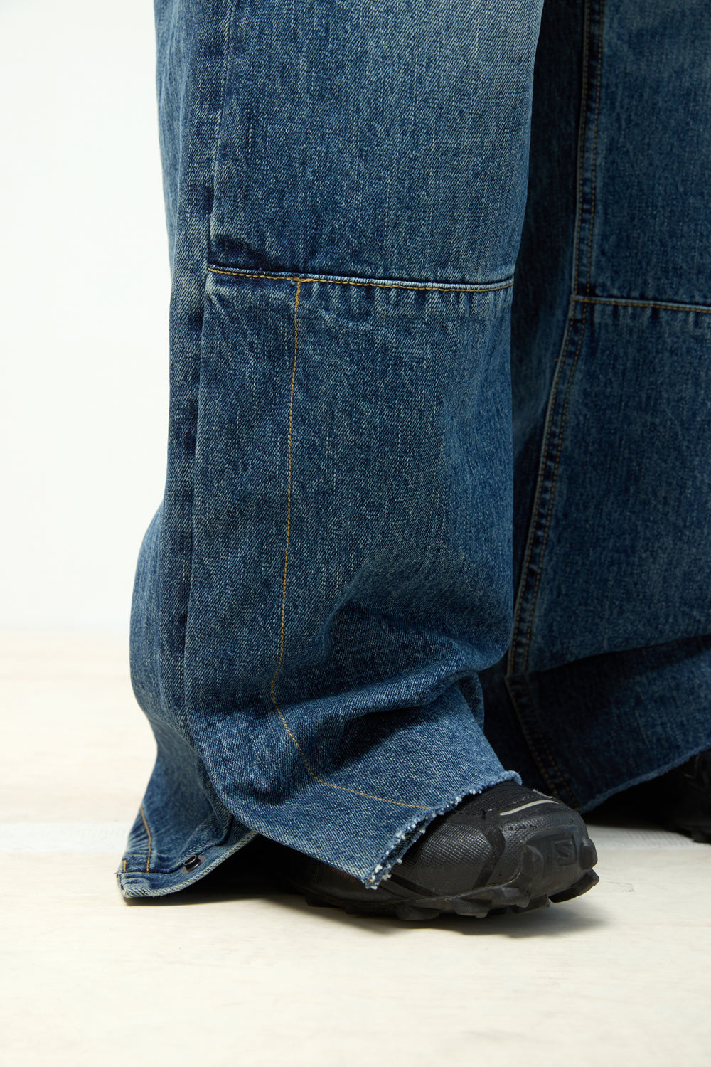 Hatchingroom - Flare Button Jeans Washed (Blue) product image 21 | TRAB K-Fashion Australia