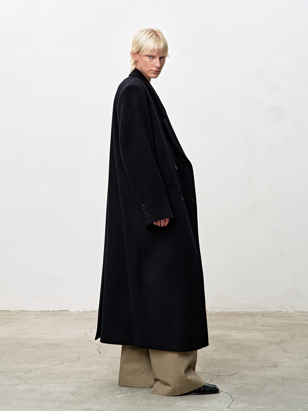 Tonywack - Tailored Double-Breasted Maxi Coat (Navy) product image 1 | TRAB K-Fashion Australia