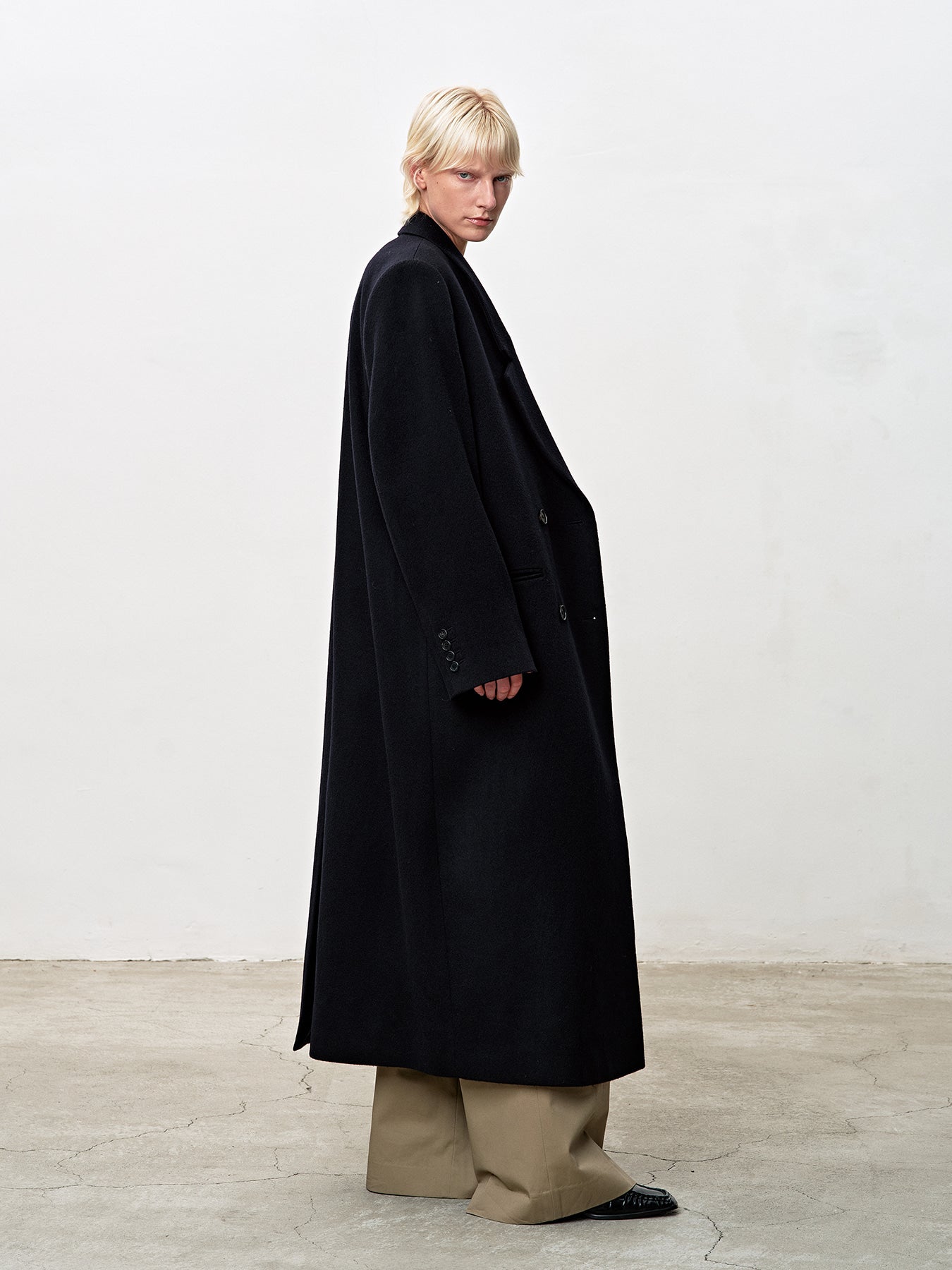 Tonywack - Tailored Double-Breasted Maxi Coat (Navy) product image 1 | TRAB K-Fashion Australia