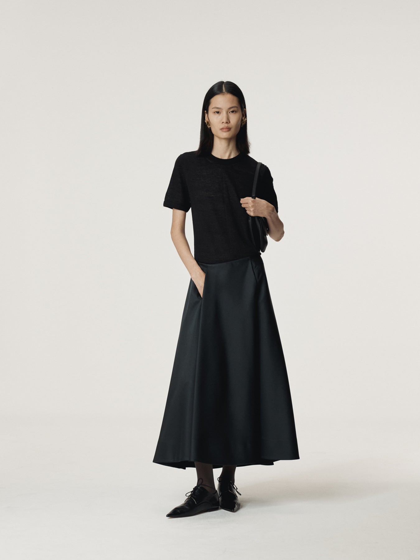 Recto - Circle Flare Skirt (Black) product image 5 | TRAB K-Fashion Australia