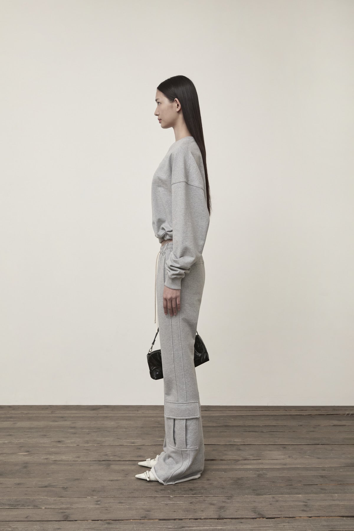 Matin Kim - Boots Cut Slim Cargo Sweatpants (Grey) product image 6 | TRAB K-Fashion Australia