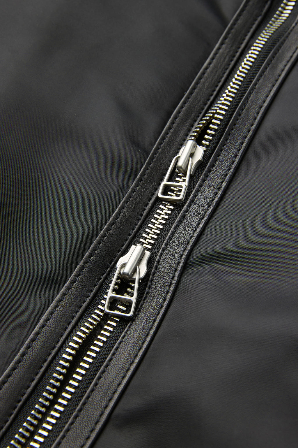 Coor - Highneck Shearling Mixed Ma-1 Jumper (Black) product image 6 | TRAB K-Fashion Australia