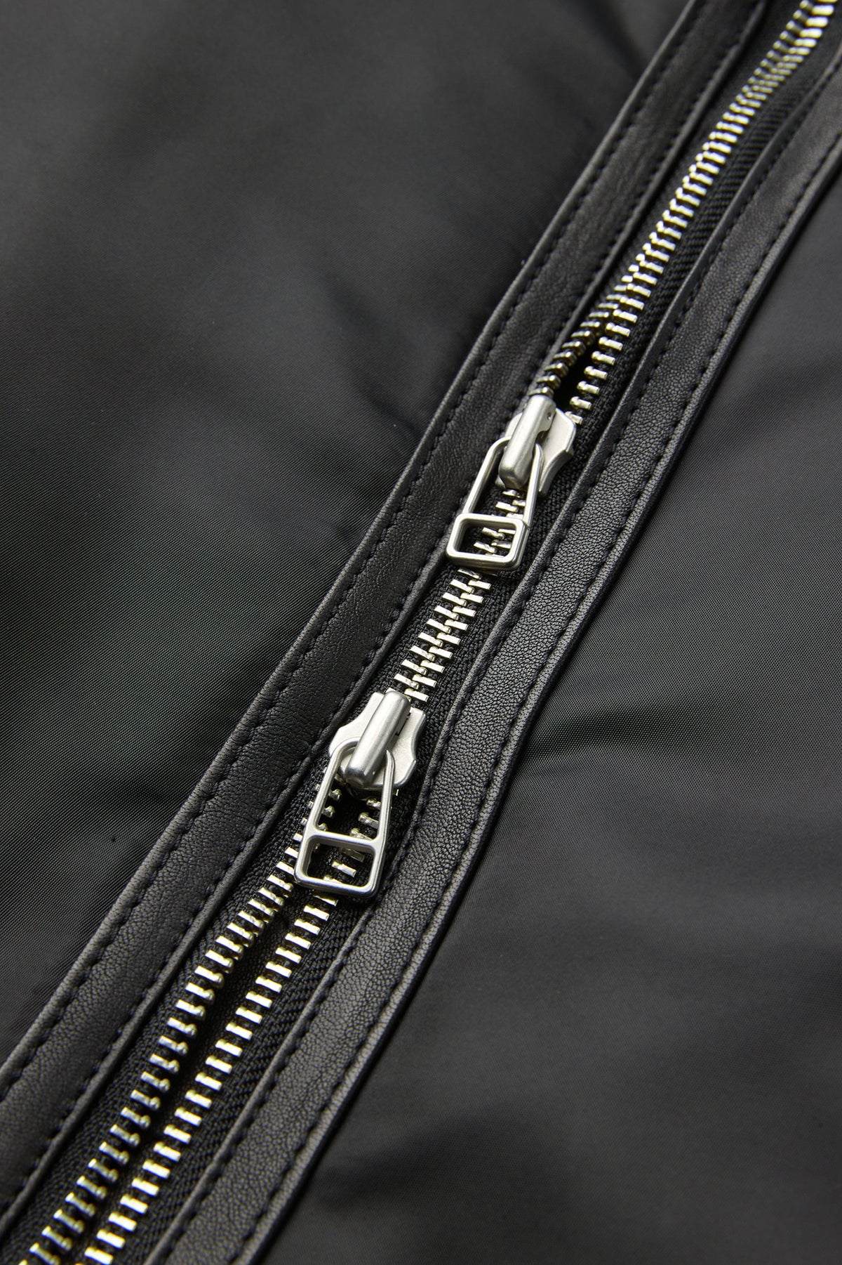 Coor - Highneck Shearling Mixed Ma-1 Jumper (Black) product image 6 | TRAB K-Fashion Australia
